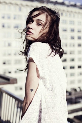 Small Tattoos small heart tattoo for girls