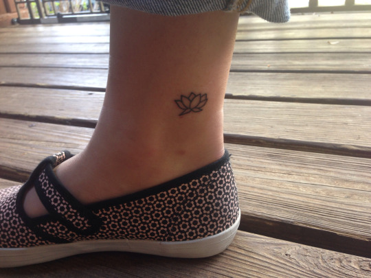 Ankle tattoos Ankle tattoos