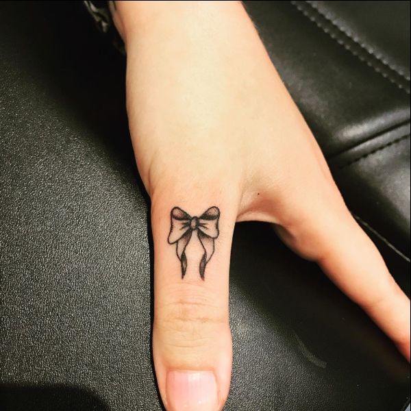 85 Lovely And Funny Bow Tattoos You Would Love To Have - Psycho Tats