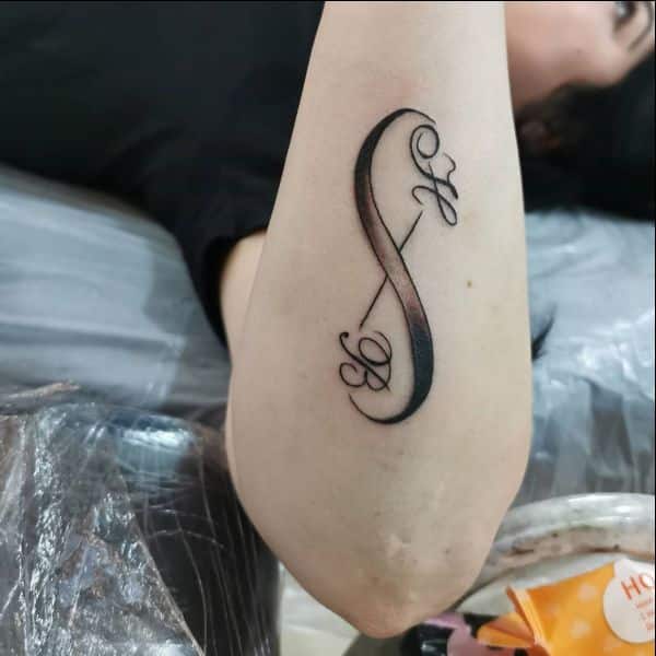 infinity tattoos with kids names