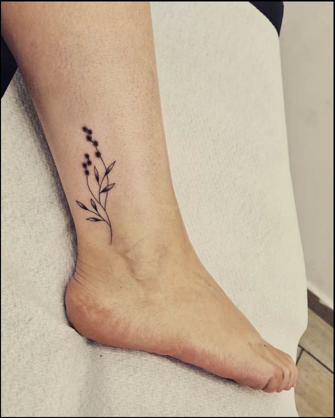 Ankle tattoo ideas for first-timers