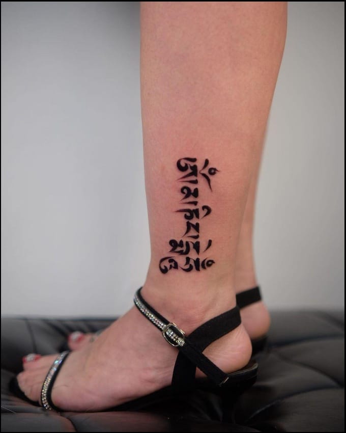 ankle tattoos with names