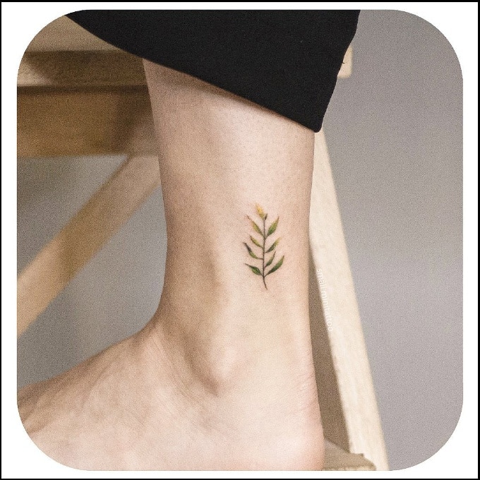 small leaf ankle tattoos