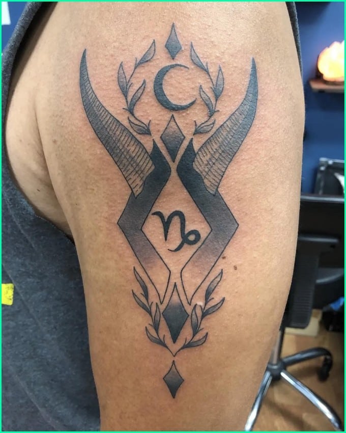 Inspiring Mesh on Twitter 20 Capricorn Tattoo Design Ideas for Men amp  Women httpstcoTo9VtPtlet januarytattoos capricorntattoos  zodiactattoos zodiacsymboltattoo birthsigntattoos capricornstartattoos  birthstartattoos 