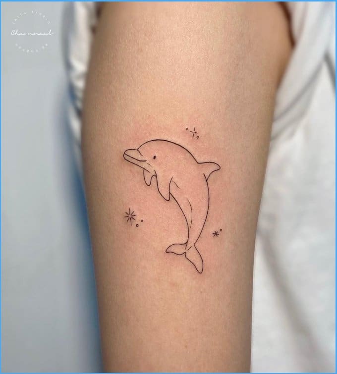 Minimalism Dolphin tattoo women at theYoucom