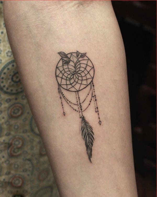 10 Different Dream Catcher Tattoo Designs That You Can Have