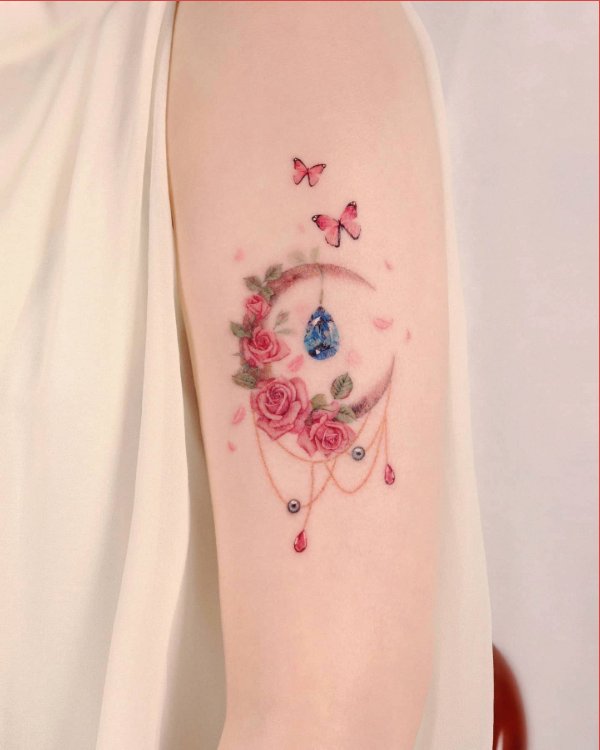 moon dreamcatcher tattoos