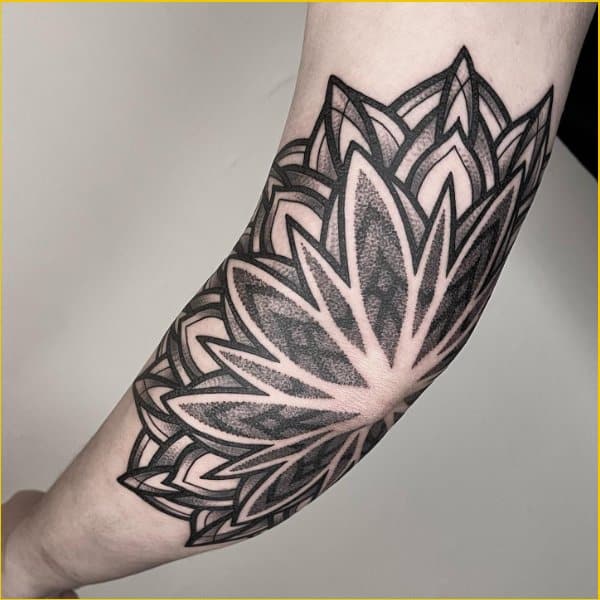 Geometric shapes on the skin  more than 60 ideas for a unique geometric  tattoo