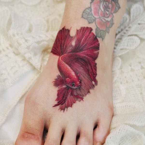 tatuajes de peces rojos para niñas