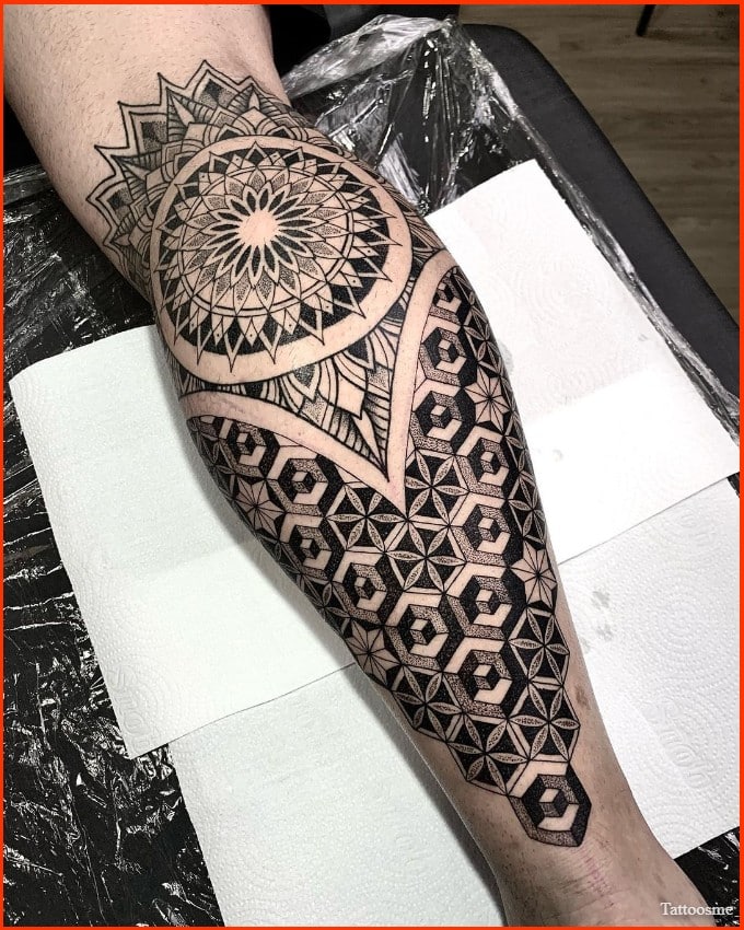 Geometric Thigh Tattoo by Stefan Semt