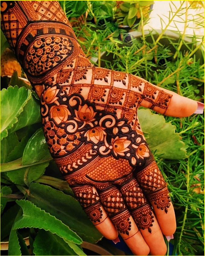 henna flower tattoo