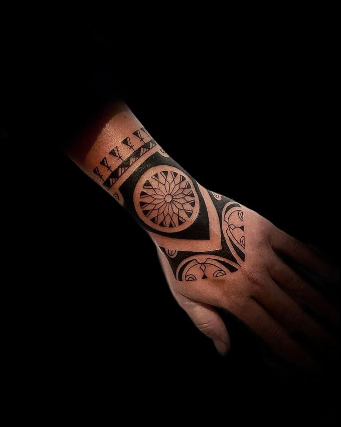 Best maori tattoos designs ideas 4