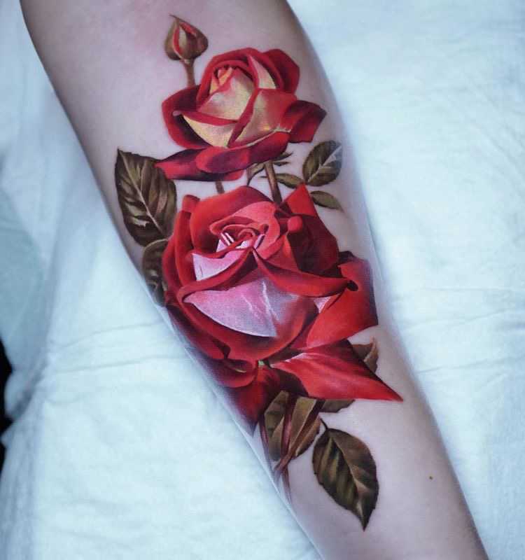 beautiful rose tattoos for women