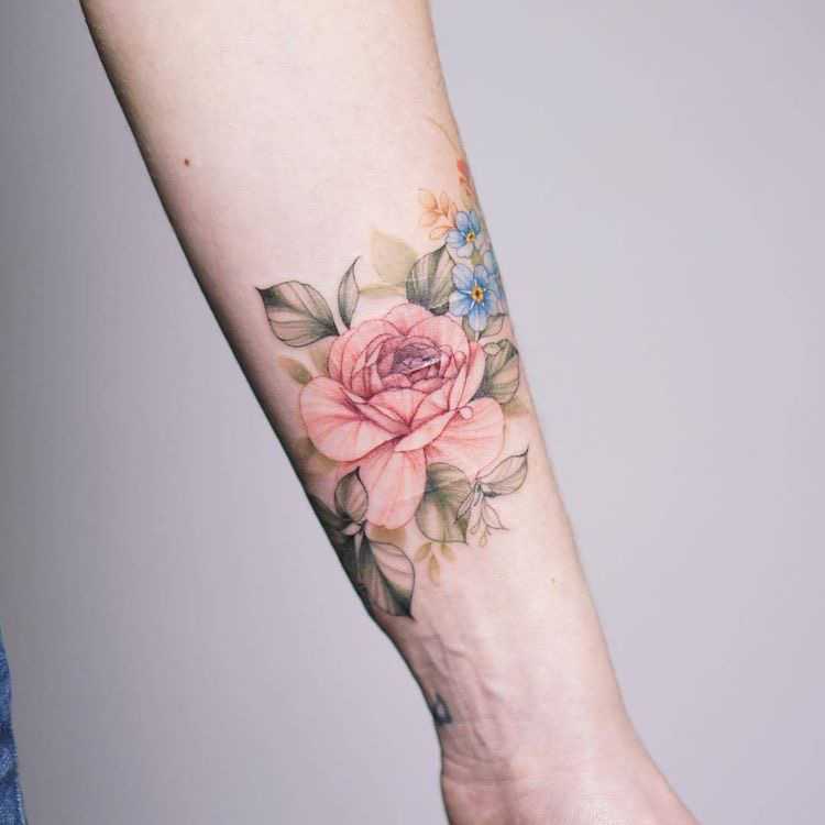 Best rose tattoos on wrist