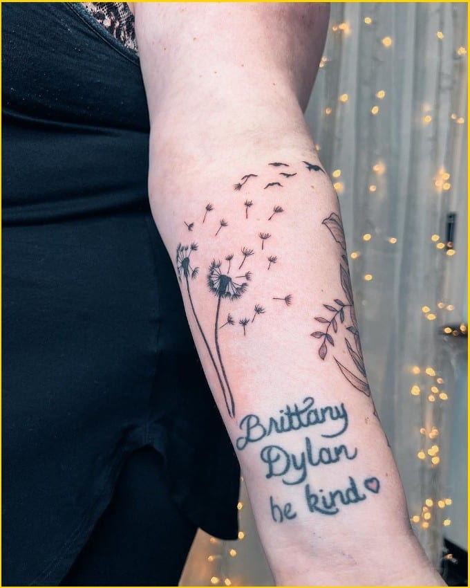 Best dandelion tattoos for 2023