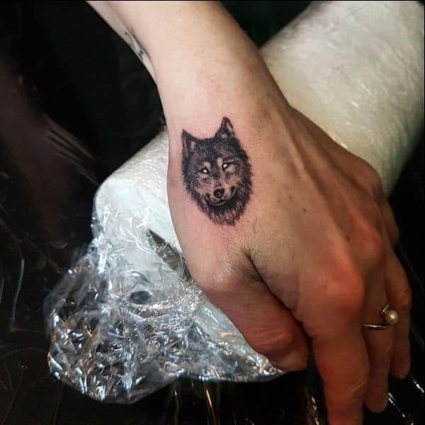 small wolf tattoos