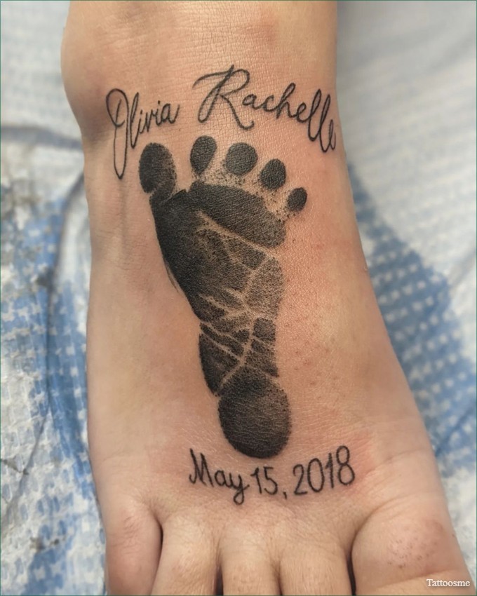 foot print tattoo 