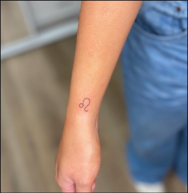 leo zodiac sign tattoos for wrist