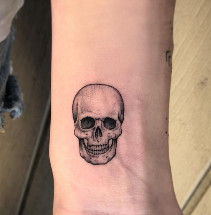 small skull tattoos