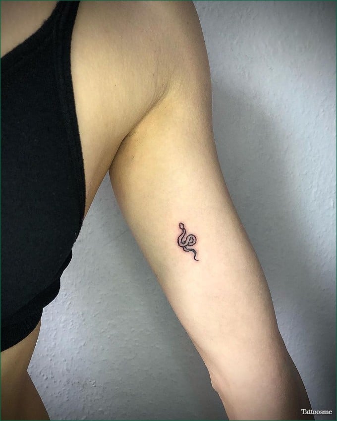 small snake tattoo