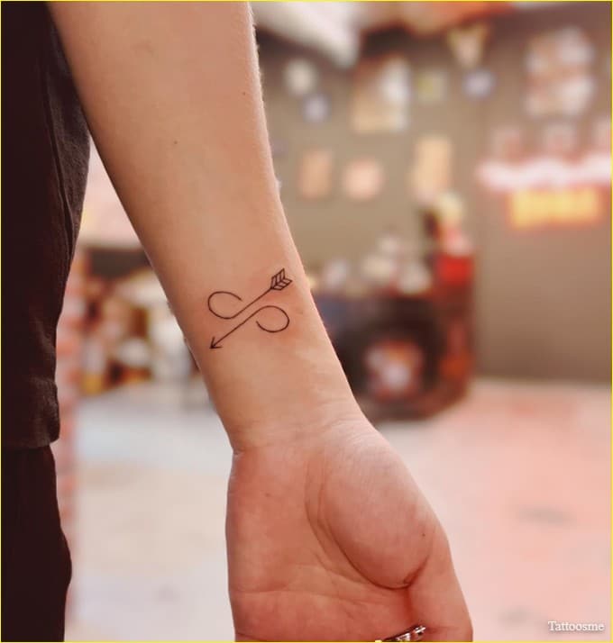 15 Small Meaningful Tattoos That You'll Want - Society19