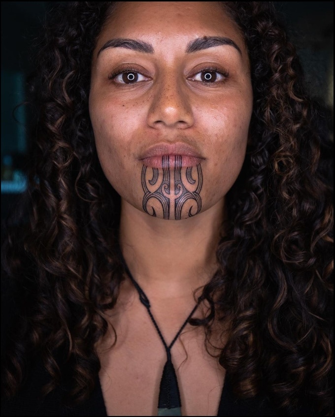 ta moko maori tattoo for women on chin