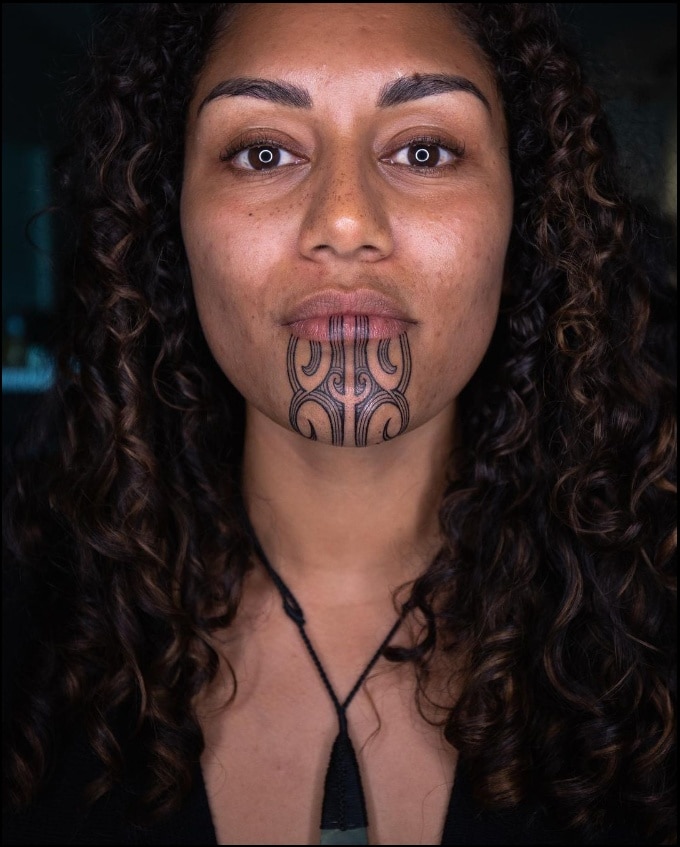 Female Maori Chin Markings Maori Face Tattoo Body Art Tattoos Tatoos ...