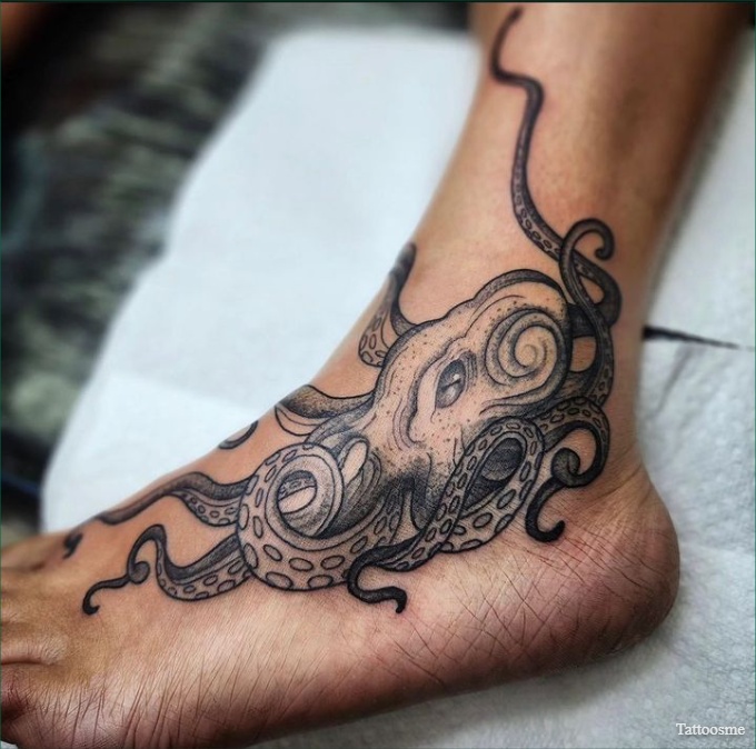 tattoo on foot men 